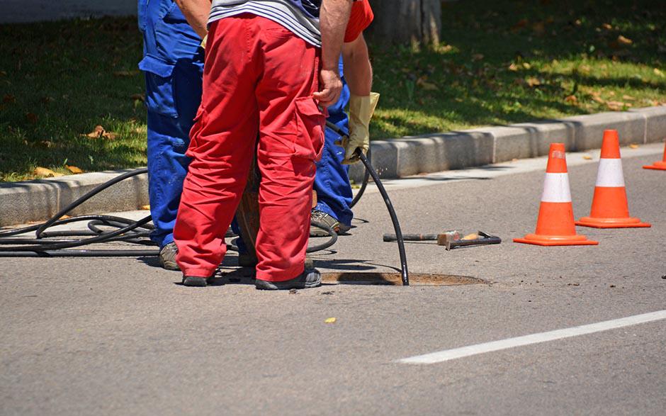 déboucher les wc avec une bouteille Bièvres